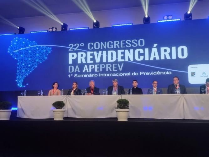 PARANAPREVIDÊNCIA PARTICIPA DE EVENTO EM FOZ DO IGUAÇU