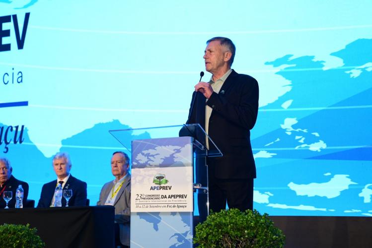 PARANAPREVIDÊNCIA compartilha boas práticas de gestão em seminário internacional